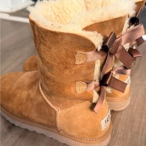 UGG Chestnut Winter Boots with Bow Accents